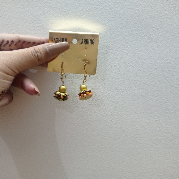 2 Ear-ring - Picture 2 of 3